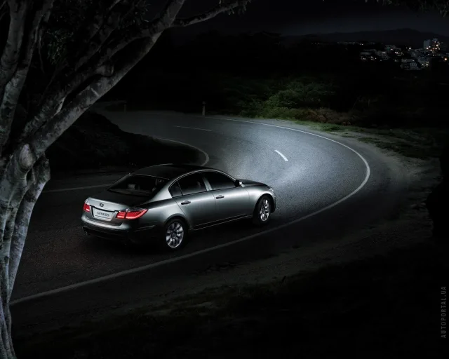 Hyundai Genesis 3.8 AT — 25