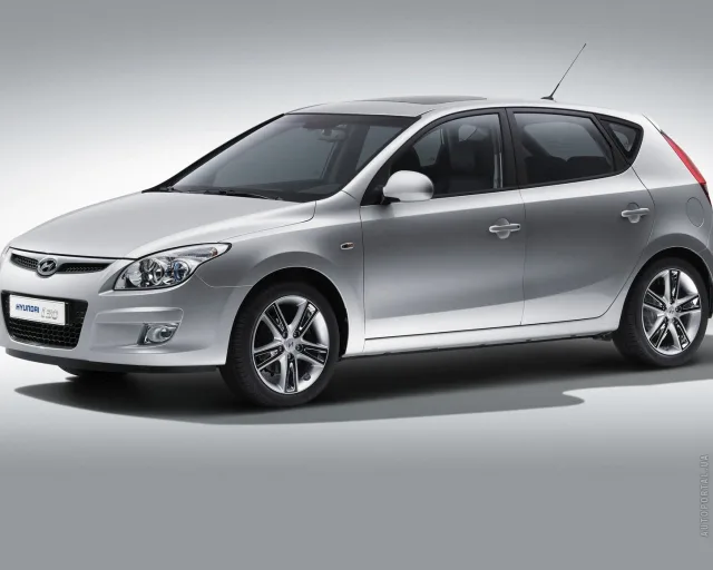 Hyundai i30 2008 хетчбек — 16