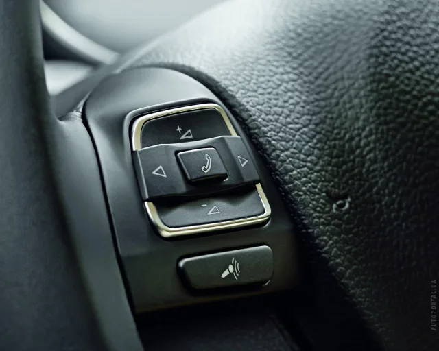 Volkswagen Golf 2012 хетчбек — 21