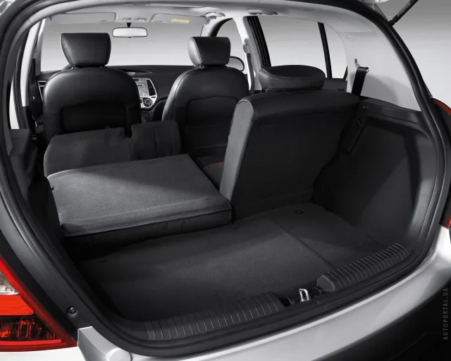 Hyundai i20 1.4 MT Comfort — 7