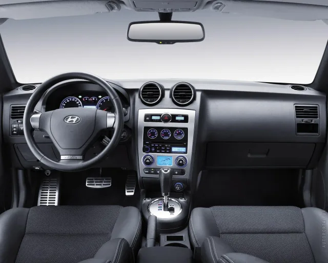 Hyundai Coupe 2.7 MT — 6