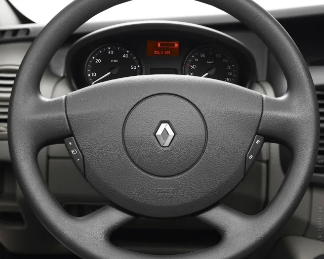 Renault Trafic 2012 мінівен — 10