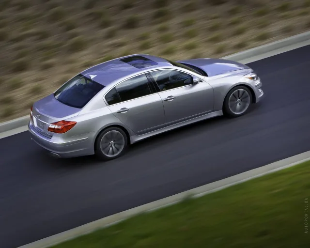 Hyundai Genesis 3.8 AT Premium — 15