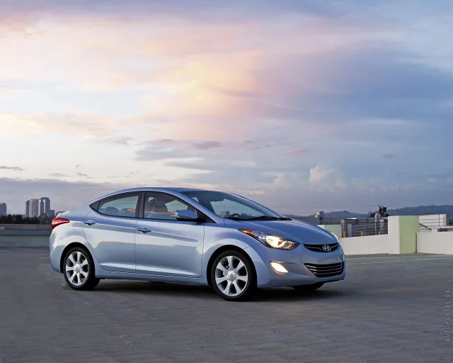 Hyundai Elantra MD седан — 20