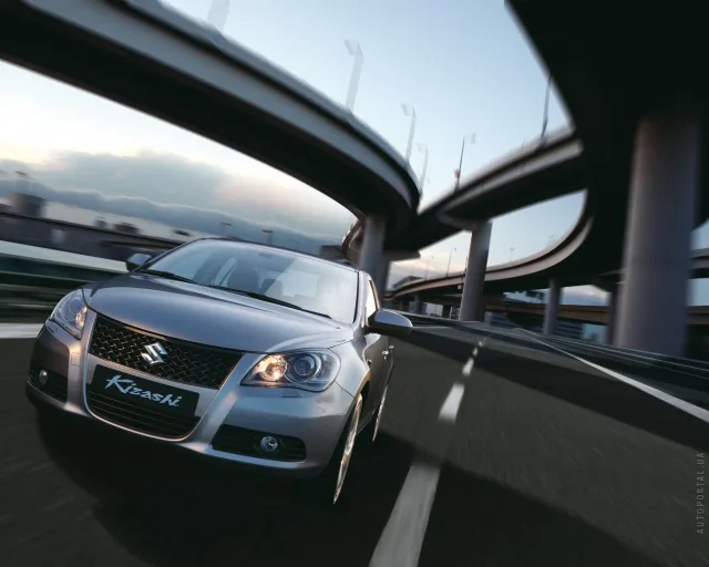 Suzuki Kizashi седан — 11