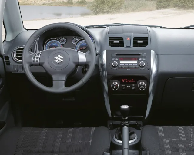 Suzuki SX4 1.6 AT — 2