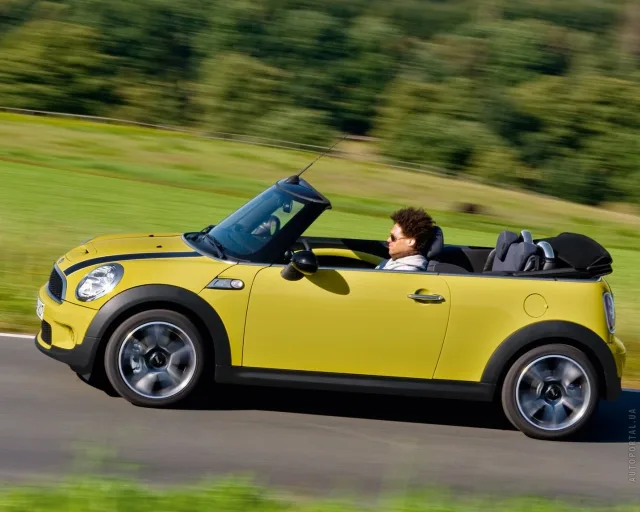 MINI Cooper S convertible — 15