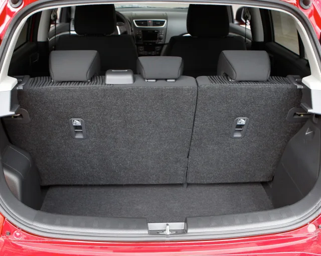 Suzuki Swift 1.2 MT GL — 14
