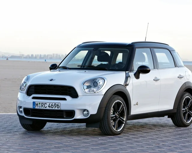 MINI Cooper S Countryman crossover — 19
