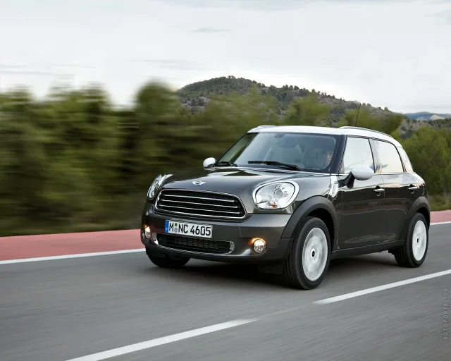 MINI One Countryman (Мини Ван Кантримен) кроссовер — 19