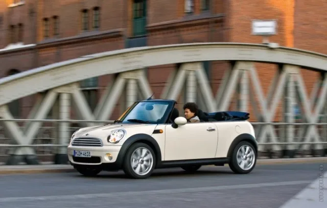 MINI Cooper 1.6 MT — 8