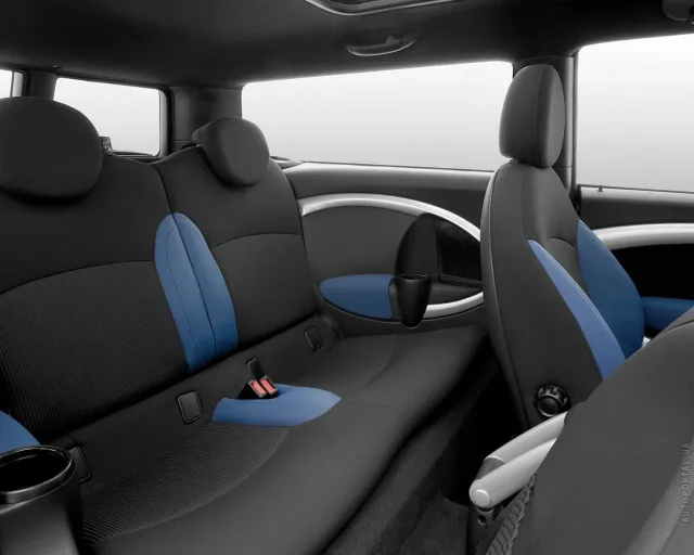 MINI One Clubman (Мини Ван Клабмен) универсал — 10