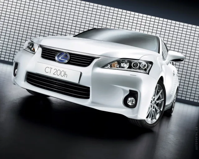 Lexus CT 200h 2011 хетчбек — 24