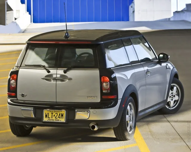 MINI One Clubman (Мини Ван Клабмен) универсал — 19