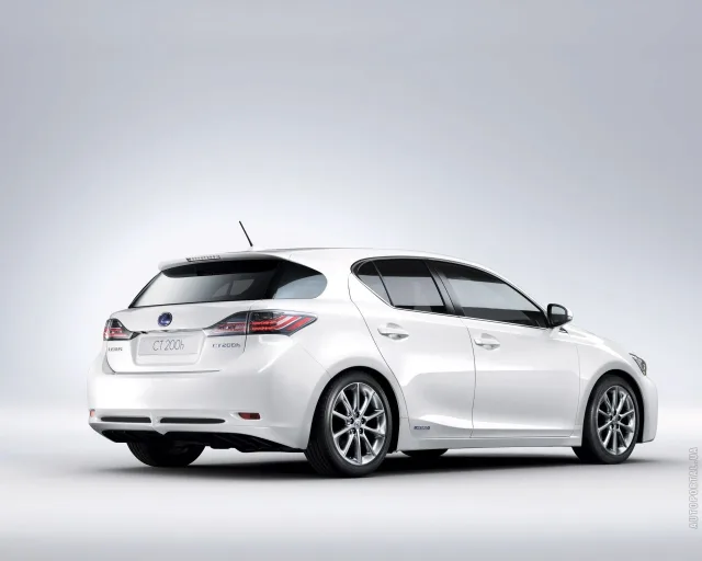 Lexus CT 200h 2011 хетчбек — 18