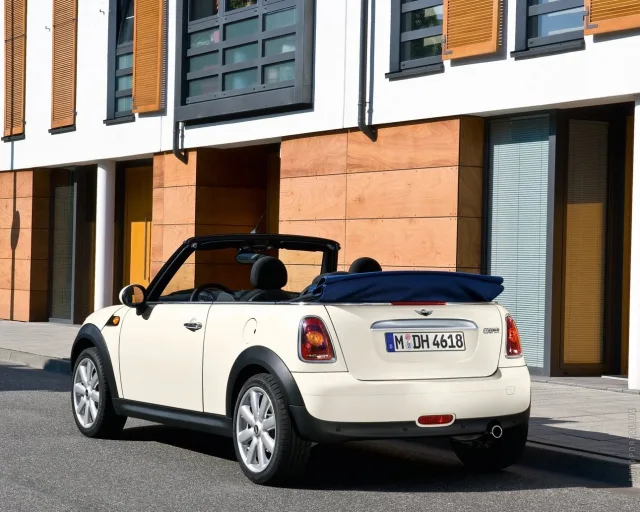 MINI Cooper 1.6 MT — 7