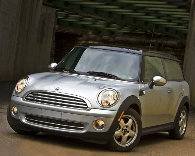 MINI One Clubman (Мини Ван Клабмен) универсал — 17