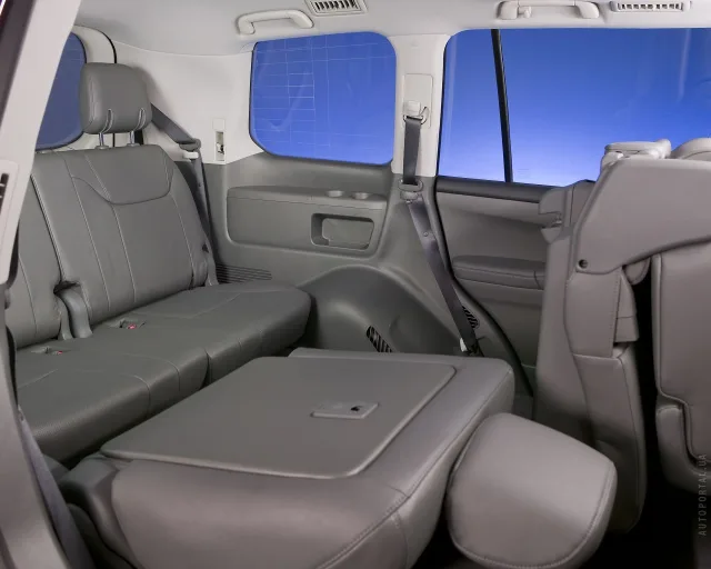 Lexus LX 570 AT Luxury — 17