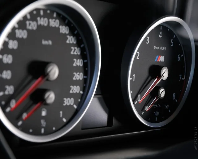 BMW X6 M 4.4 AT — 5