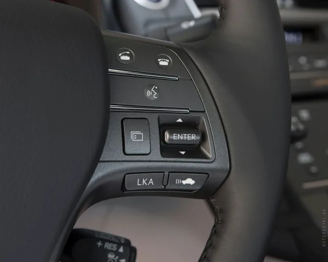 Lexus HS 250h AT — 8