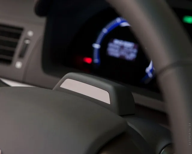 Lexus HS 250h AT — 16