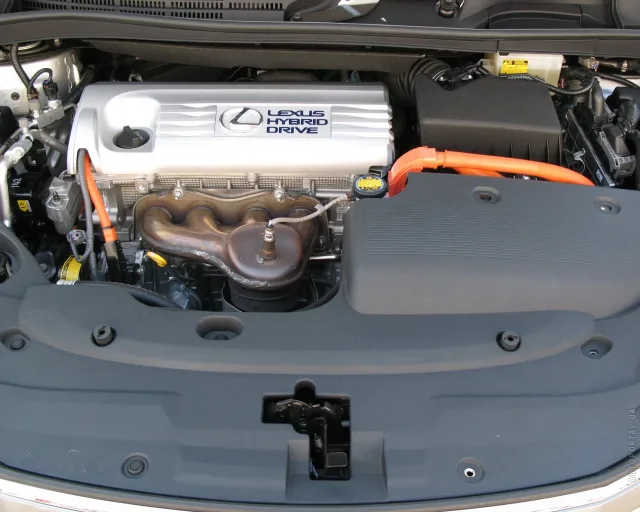 Lexus HS 250h AT — 24