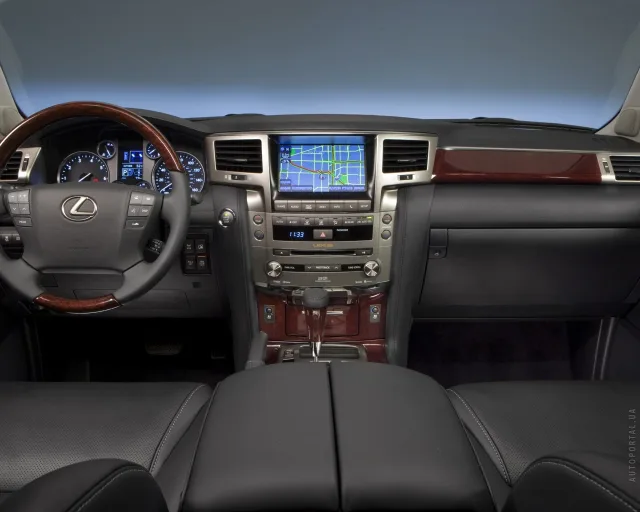 Lexus LX 2012 SUV — 7