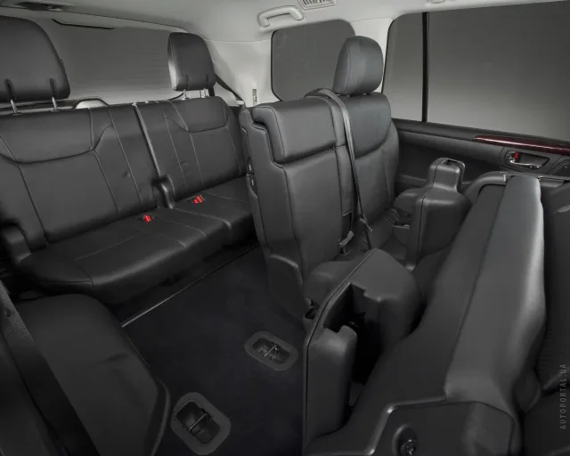 Lexus LX 2012 SUV — 6