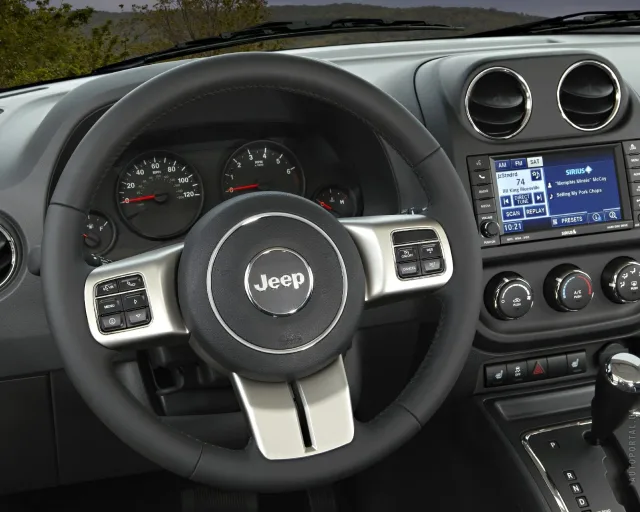 Jeep Patriot 2011 crossover — 6
