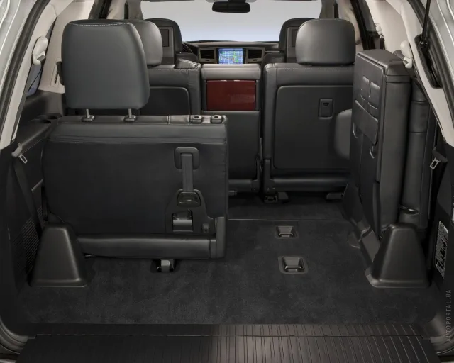 Lexus LX 2012 SUV — 12