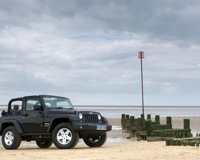 Jeep Wrangler 2008 SUV — 15