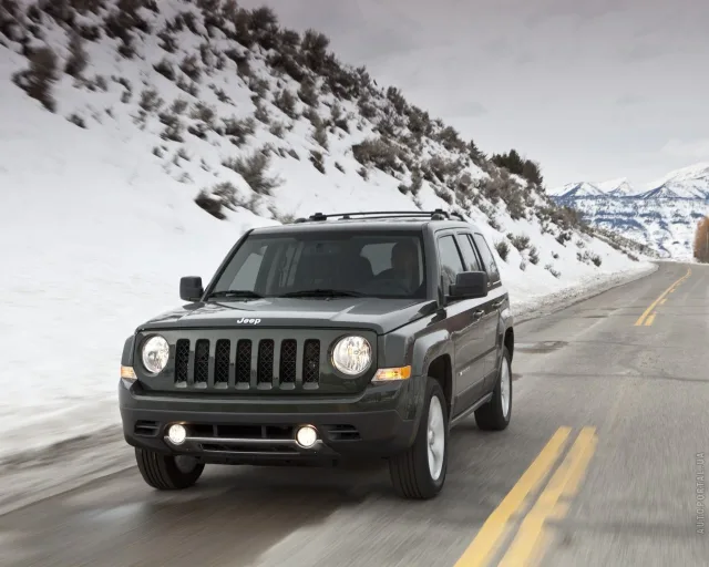 Jeep Patriot 2011 crossover — 15