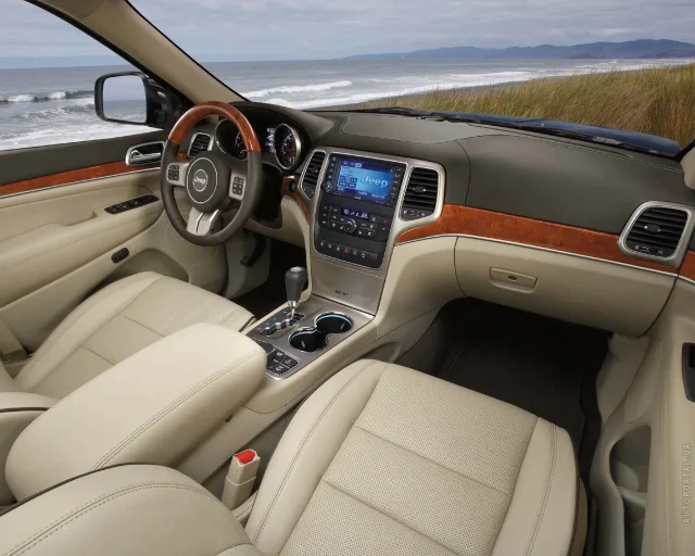 Jeep Grand Cherokee 2011 SUV — 6