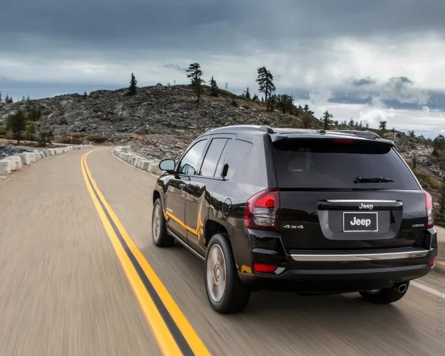 Jeep Compass 2.0 AT North — 4