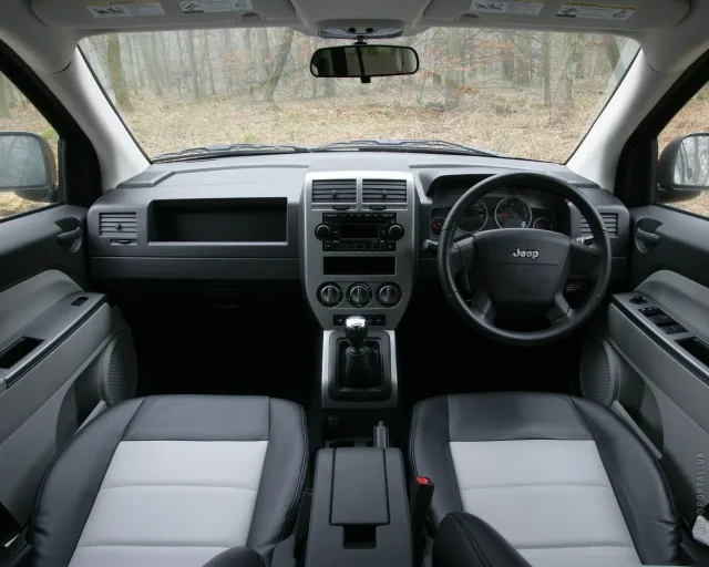 Jeep Compass 2008 кросовер — 2