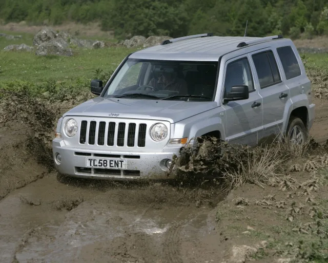 Jeep Patriot 2.4 AT Limited — 19