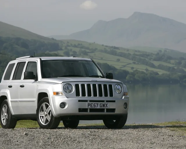 Jeep Patriot 2.4 AT Limited — 18