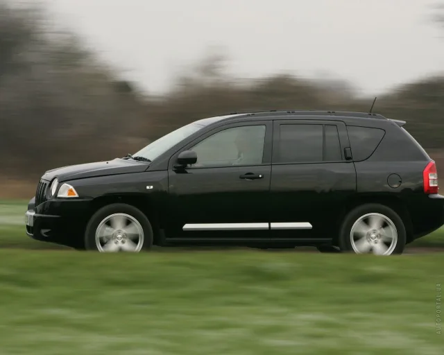 Jeep Compass 2008 кросовер — 18