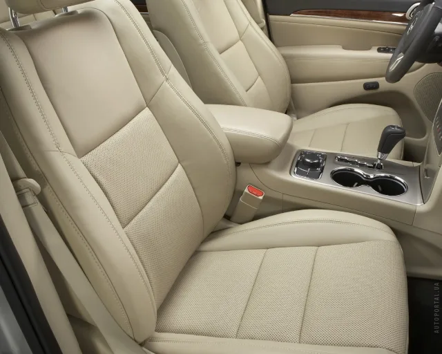 Jeep Grand Cherokee 2011 SUV — 7