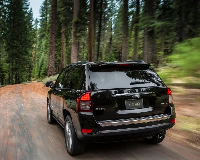 Jeep Compass 2.0 AT North — 6