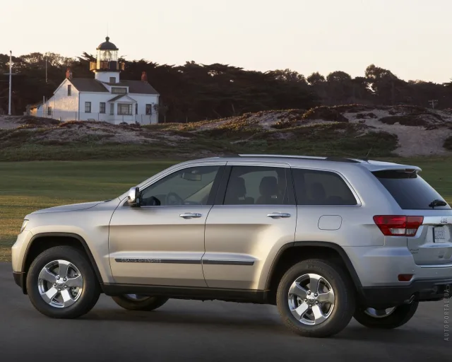 Jeep Grand Cherokee 2011 SUV — 13