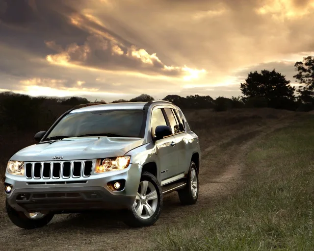 Jeep Compass 2011 кросовер — 21