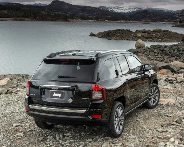 Jeep Compass 2.0 AT North — 3
