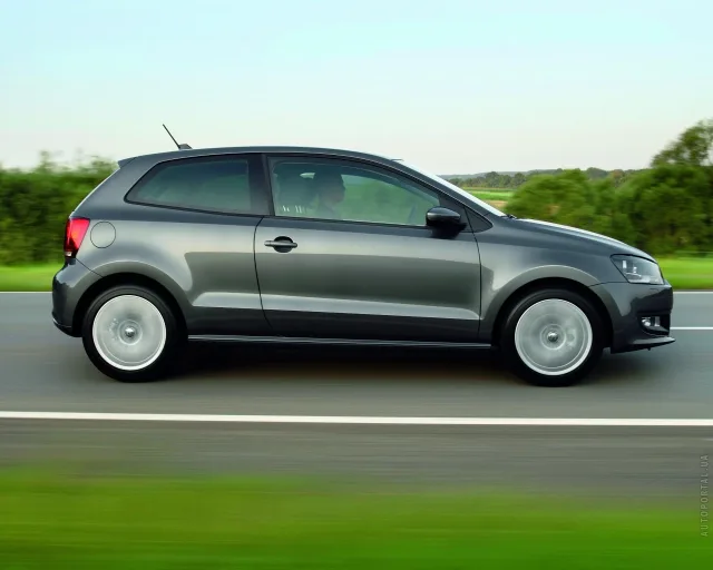 Volkswagen Polo 2009 3-дверний хетчбек — 24