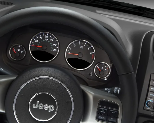 Jeep Compass 2011 кросовер — 2