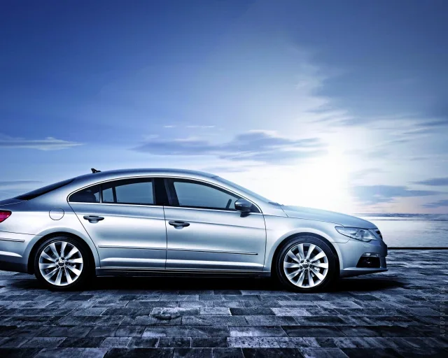 Volkswagen Passat CC седан — 16