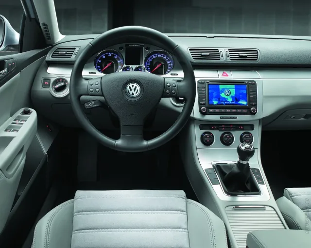 Volkswagen Passat B6 седан — 12