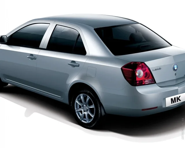 Geely MK New 1.5 MT Impress — 6