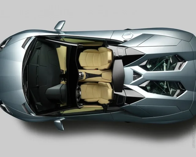Lamborghini Aventador LP700-4 Roadster coupe convertible — 16