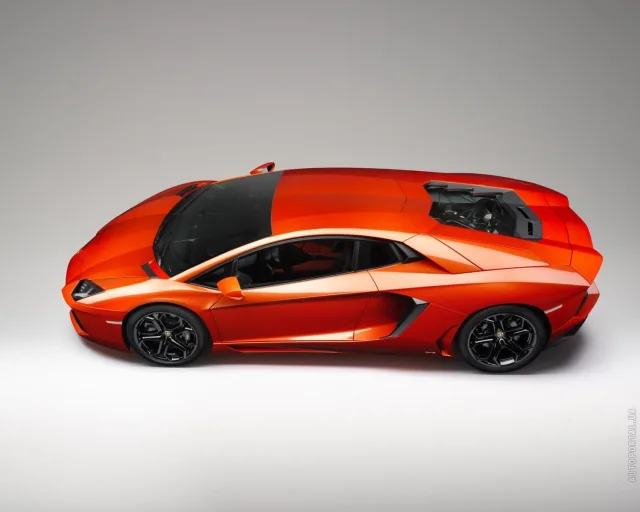 Lamborghini Aventador LP700-4 (Ламборгини Авентадор) купе — 7